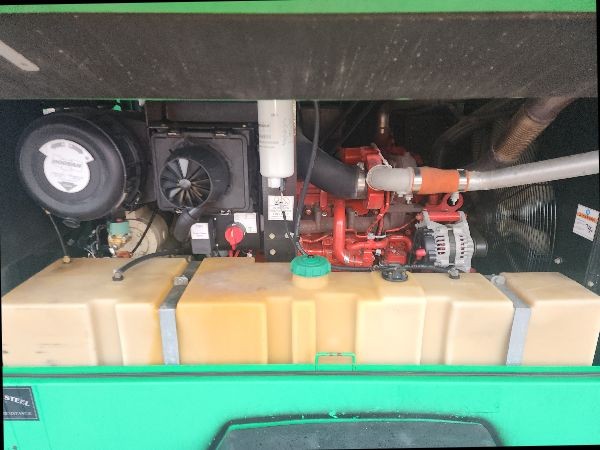 2016 Doosan P425HP375 air compressor