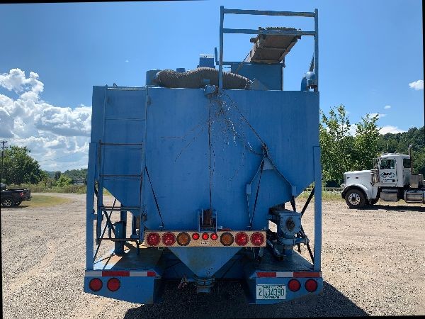 GRIT BLASTER RECYCLING TRAILER