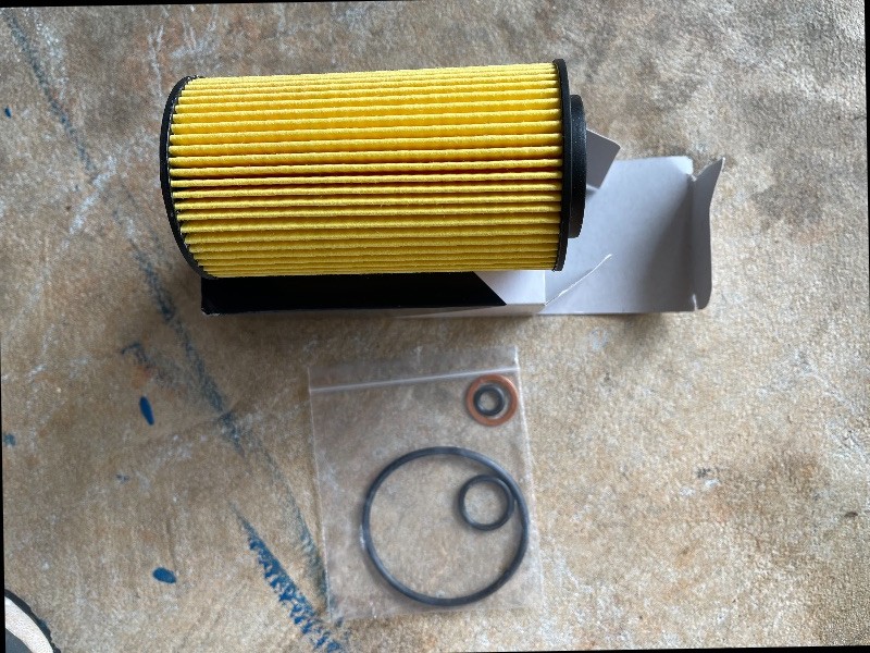Maintenance Kit for Rotair 185 CFM Compressor and Parker Valve Kit for DB500 Blast Pot 