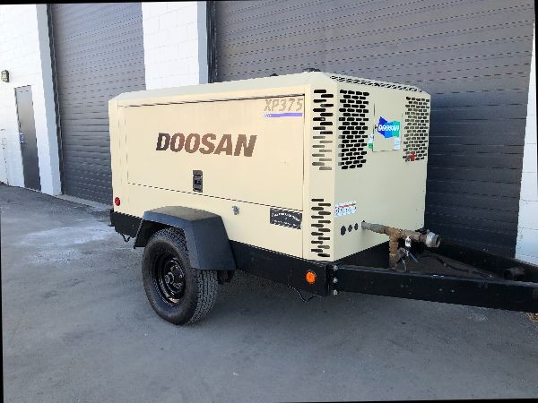 Doosan XP375 - 375 CFM Portable Diesel Tow Behind Air Compressor